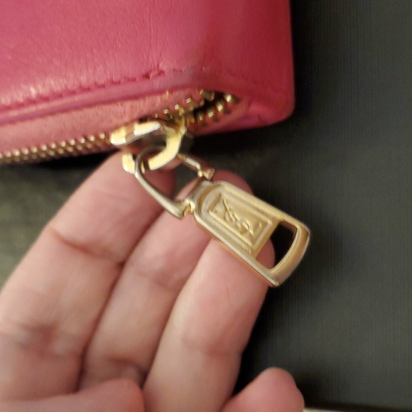 Yves Saint Laurent wallet - Picture 3 of 12